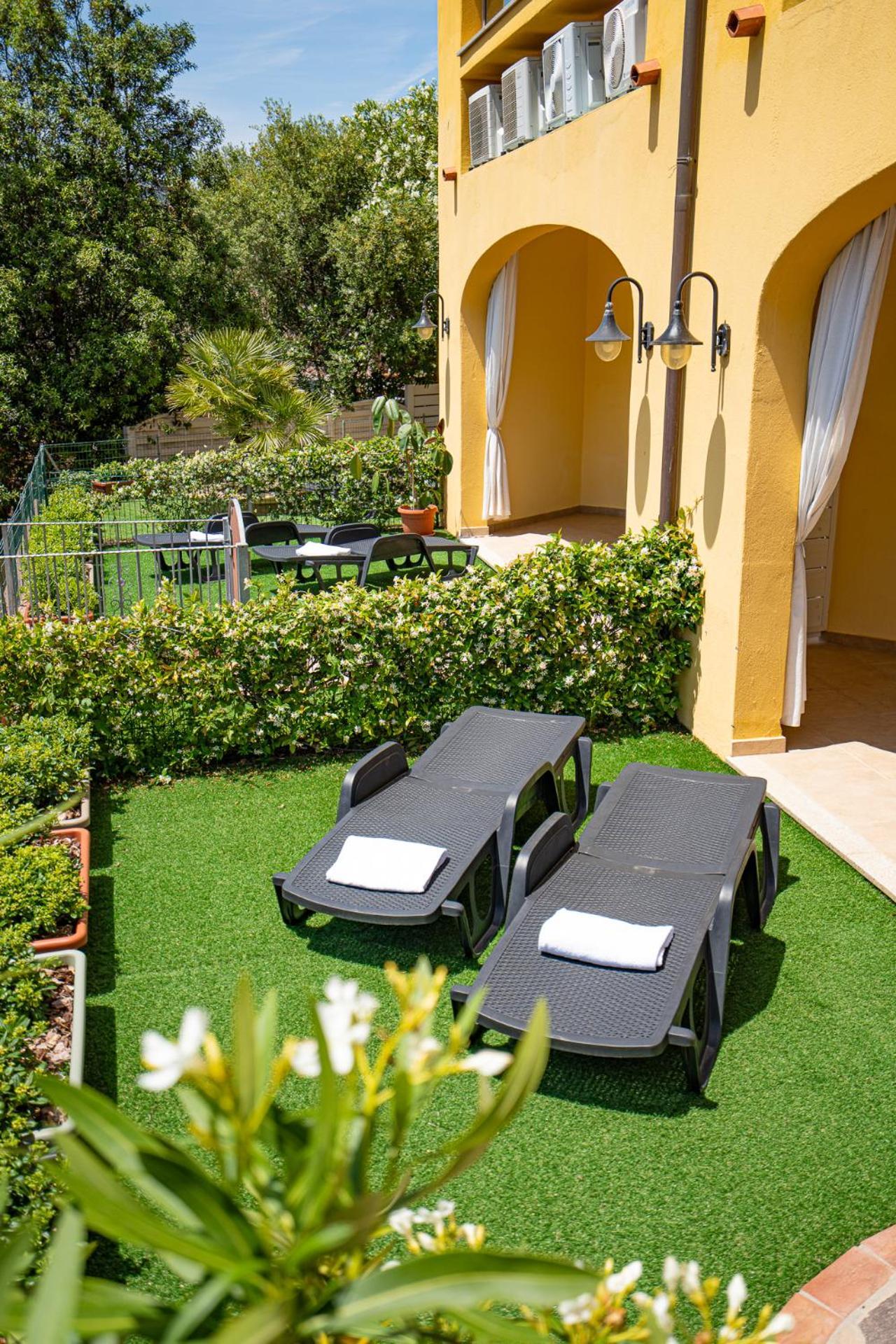 Hotel Lu Pitrali San Teodoro  Luaran gambar