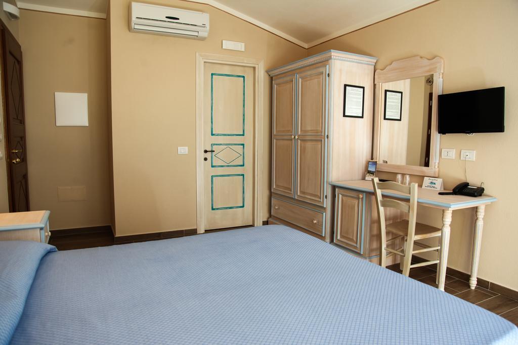 Hotel Lu Pitrali San Teodoro  Luaran gambar
